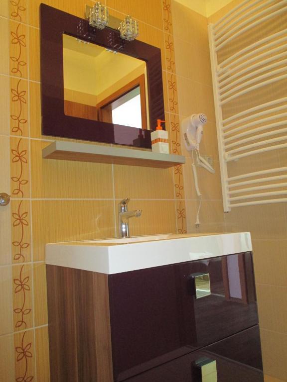 Alpha Apartman Sárvár الغرفة الصورة